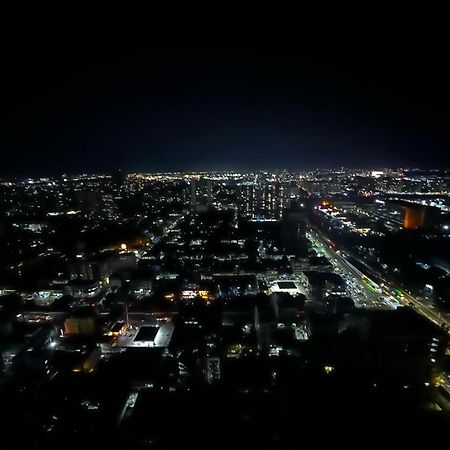 Coast Stay By J 40Th Floor Penthouse Manila Exterior photo