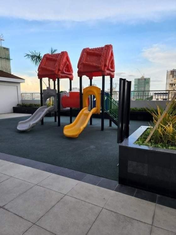 Coast Stay By J 40Th Floor Penthouse Manila Exterior photo
