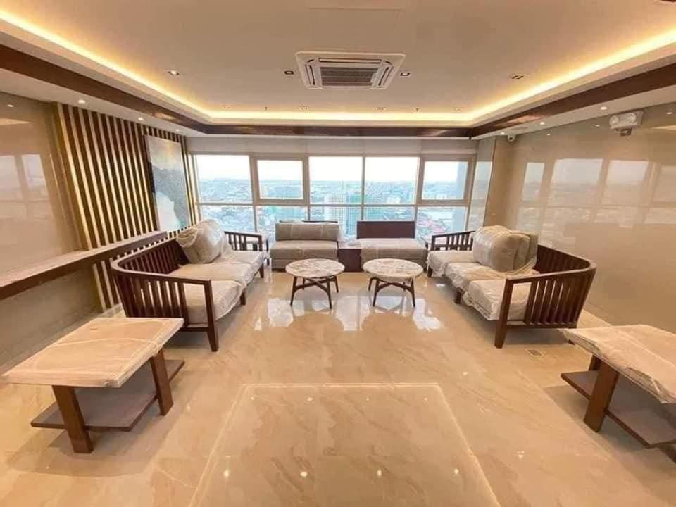 Coast Stay By J 40Th Floor Penthouse Manila Exterior photo