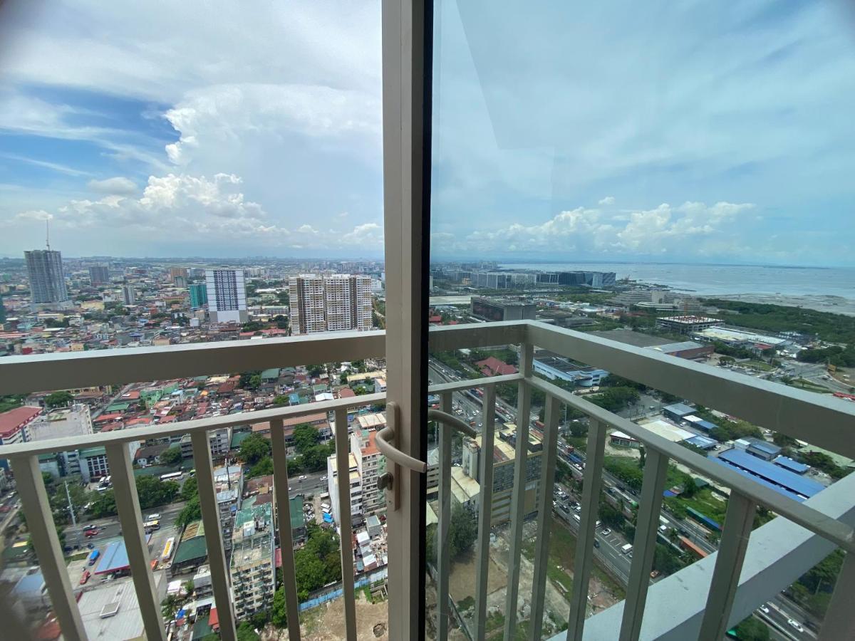 Coast Stay By J 40Th Floor Penthouse Manila Exterior photo