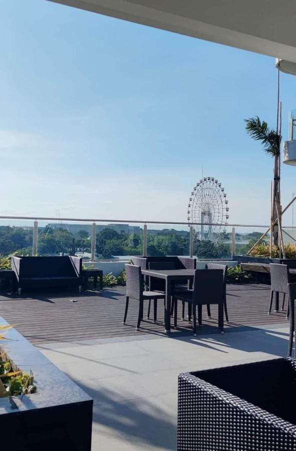 Coast Stay By J 40Th Floor Penthouse Manila Exterior photo