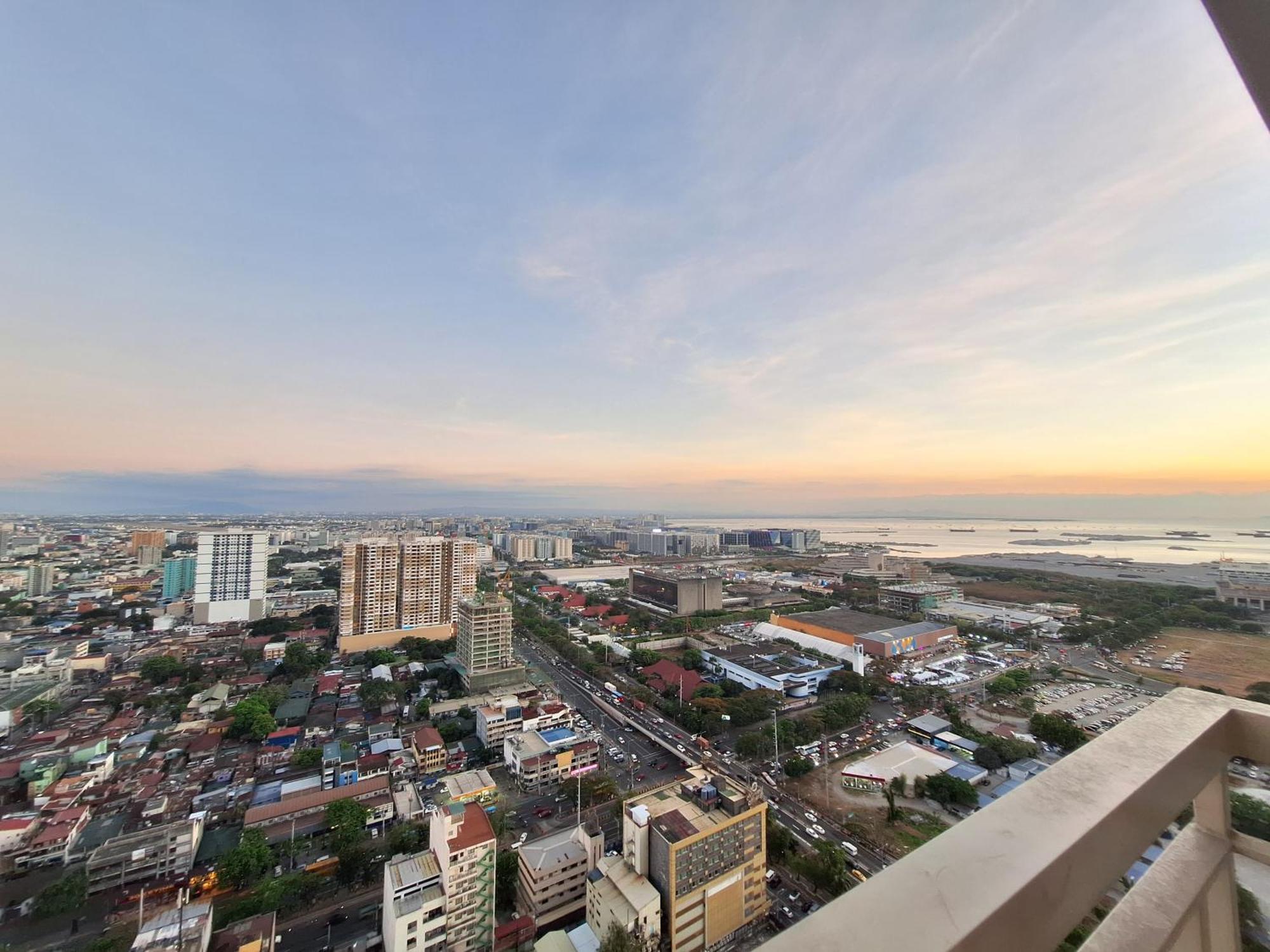 Coast Stay By J 40Th Floor Penthouse Manila Exterior photo